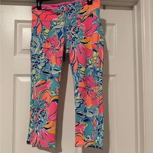 Lilly Pulitzer GUC legging (mid calf length)